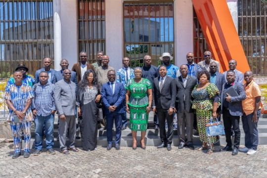 Collaboration renforcée pour la promotion de la culture togolaise : La ministre KOUIGAN rencontre les acteurs culturels 