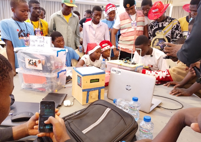Noël de l’IA à Lomé : Immersion au cœur de la fabrique des futurs génies togolais