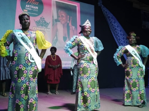 Mlle VIAGBO Kayi couronnée Â«Miss artisan 2022Â»